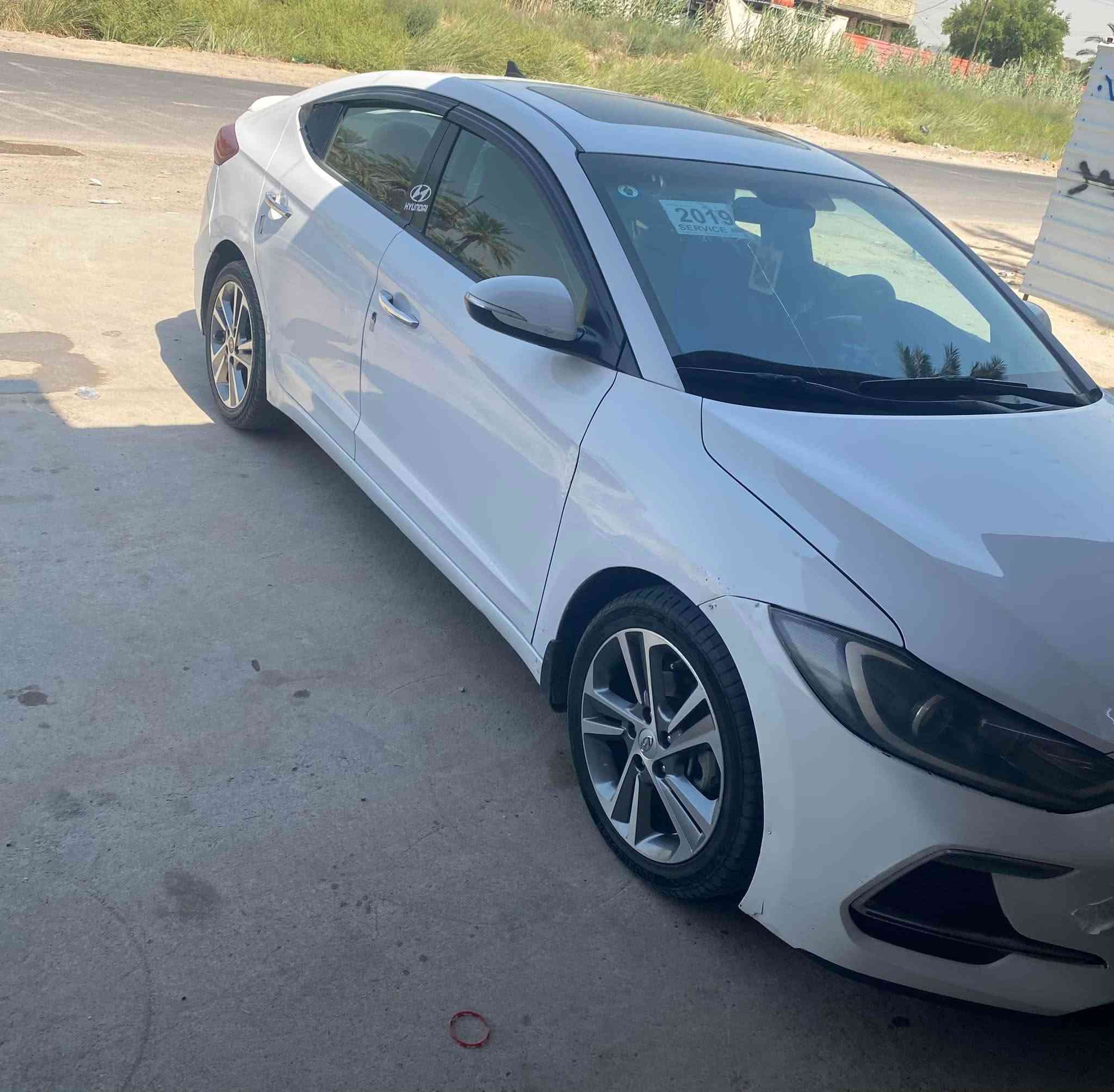 السلام عليكم 
النترا 2019 خليجي محرك 2000 سوبر 
فول مواصفات عدا البصمة 
بيها 2 قطع وشخوط بالابواب 
130$ وبيها مجال 
***********
