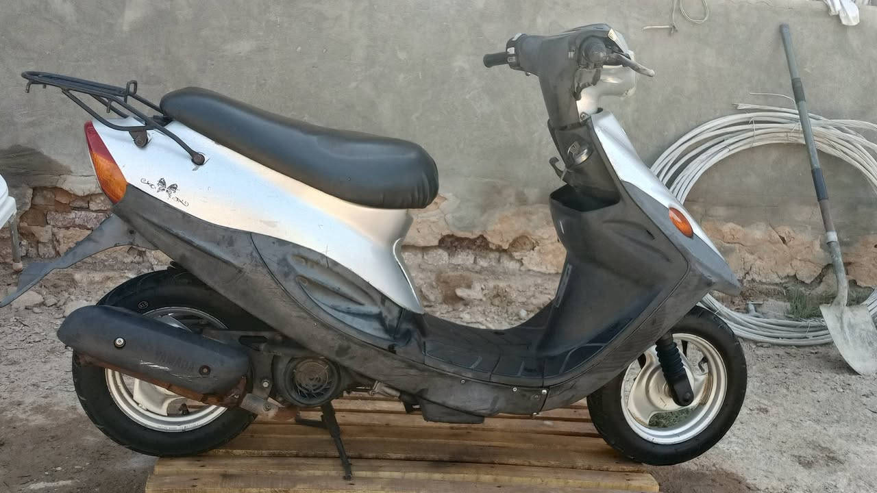سلام عليكم شباب بيجي لبيع سعرها 350 دراجه حلوه ناعمه كلشي مابيه هورن سلف شاير خاص مغلغ خابرني ***********7
