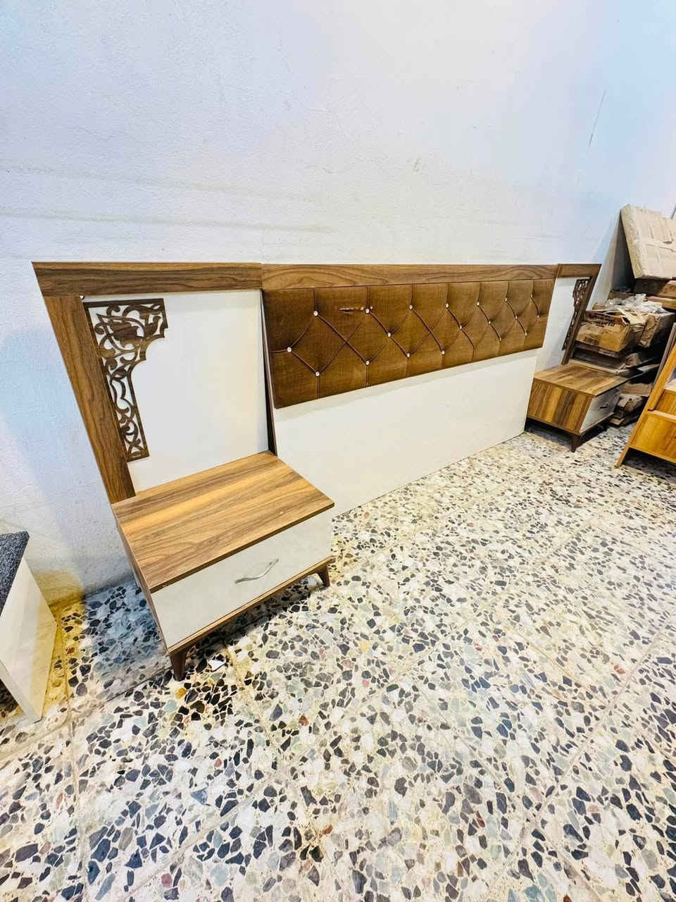 غرفه تركيه للبيع غرفه نوم تركيه 7قطع نظيفه كلش وحلوه سعر 365 مكانها نجف شراي خاص او واتساب 
***********
