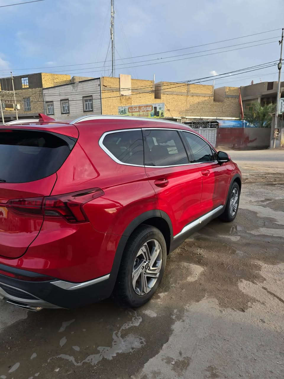 سنتافيا 2022 حره بدون بدون رقم
تترقم كل المحافضات 
محرك 4 سلندر 2500 ماشيه 30 الف 
مواصفات نص فول 
صور الحادث والسونار بلمنشور 
صبغ بنيد فقط 
السعر 165 وبيه مجال
اخوان انه مكلف بلنشر يعني لاتراسلوني 
للاستفسار هذا رقم صاحب السياره 
***********
