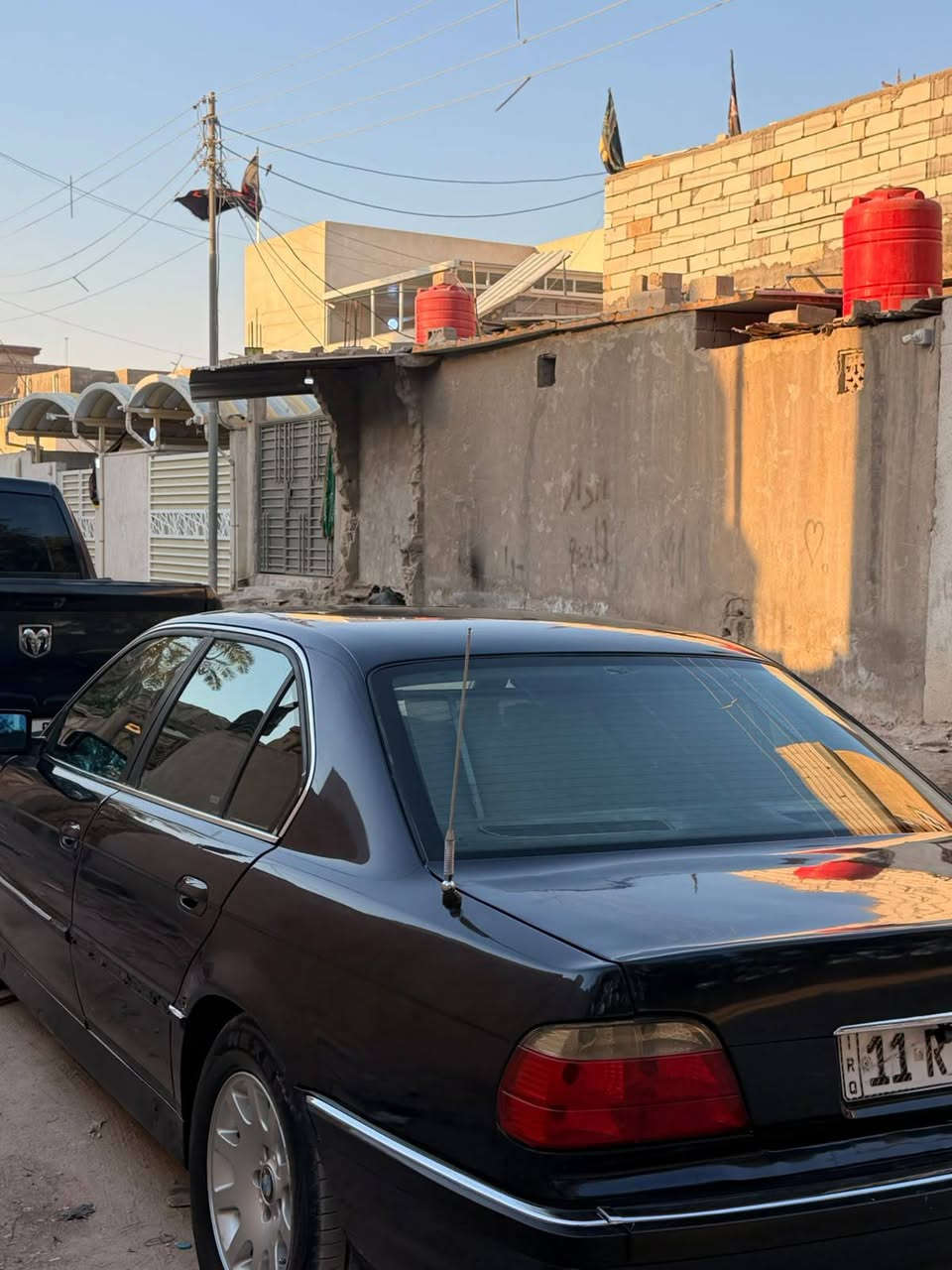 للبيع بي ام خفاش حجم 740 اصل8سلندر
مديل 95 محدثه 2000
رقم بغداد الجديد بسمي
السياره فول برده خلفيه 
فتحه 
جنطه شفط 
كشنات كهرباء داخل مخمل 
ستيران كهرباء 
عليها منضومة زنون 
فقط صبغ جماليه اي ضربه مابيها  
الشراي يتصل وبخدمته ماعجبتك تولي تصعد لاحسن منها 

***********
***********
