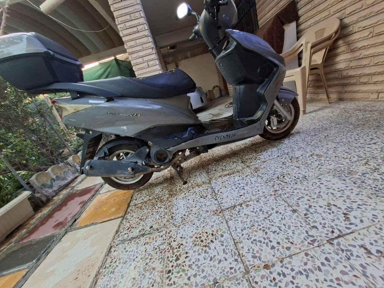 دراجه صيني عاطله للبيع مكانه حله شارع 80 موبايل 
***********
