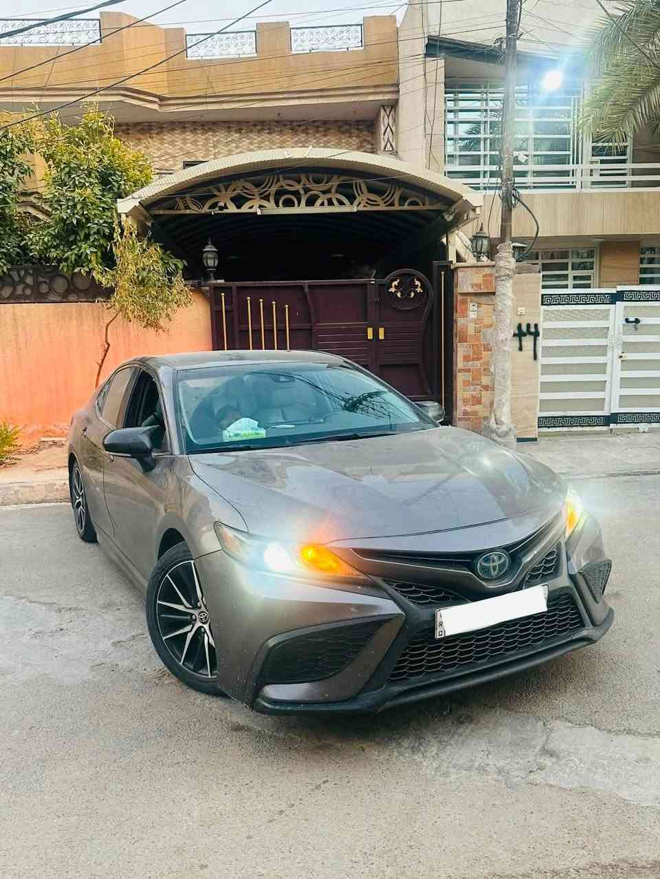السلام عليكم
كامري ٢٠٢٣ أمريكي 

فول مواصفات ماعدى الفتحة ( se )

الحادث قطعة مبدل بلادي نفس اللون وباب عكس السايق صبغ 

صور الحادث في المنشور 

سيارة كلش حلوة 

رقم بغداد 

                                           باتري جديد تخم تاير جديد 

مكان السيارة بغداد شهداء السيدية 

للتواصل الأتصال على الرقم 

***********

أو واتساب

السعر ١٩٠ وبيهه مجال بصيط

شعندك مراوس تعال خاص
