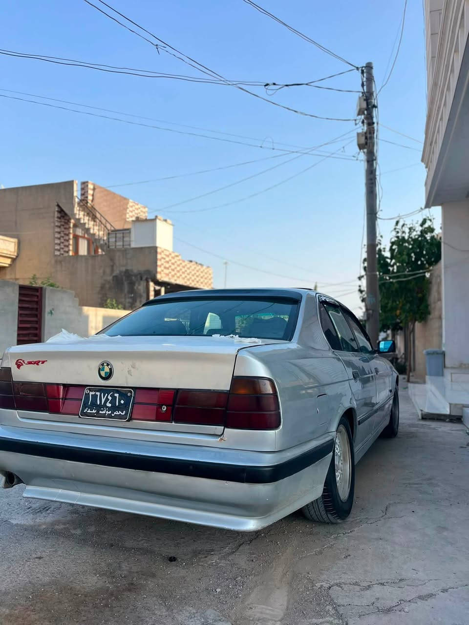 ەرەتا بەناوی خوای گەورەو مهرەبان BMW 1991 520 فول فول چوار جام کارەبای کوشن جلد تەبردید لایت ئەڵقە، سەیارەکە کامل بۆیاخە لەسەر ساخی ئەگەر یەک نوکتەت بینوە لە قالبی 10 گەڵا بشکێنە سەیارە کەماڵی دۆستە کامل کاملە سەیارەکە بەس لە سەیاقێکی کەمە توندو تۆڵیو بە قوەتیو هەستانو داروبەردی بەشەڕت گێڕو مەکینێکی لەسەر سەیارێکی 2020 ئەو گێڕو مەکینەی لەسەر نییە لەڕسمە کەچۆنە بەرەو ڕوو وانەبوو 10 گەڵای کە بشکێنە سەیارەکە هەتا بڵێی پاکە نمونەی جوانییە سەیارەکە ئاڕم پلاستیک سلێمانیە موسو دەعموو لێدراو بەشەرت 90 هەزاری خرامە تێدایە دوای مەحامەلە دەت دەمەوە  سحرەکەی شۆکت دەکات ئەگەر لە هەر شوێنێک ماڵی ئاوا پاک مابوو بەو سحرە سەیارەکە مەبە سحری قوفلو کۆتای 45 گەڵایە هەر حەبێکیشی تیابو ئەو سەیارە لەسەر باخەڵی خۆم ئەت دەمەوە ماشآڵآ لە بیرمەکە✅.ڕەقەم تەڵە فۆن واتس ئاپیشی لەسەرە ***********
