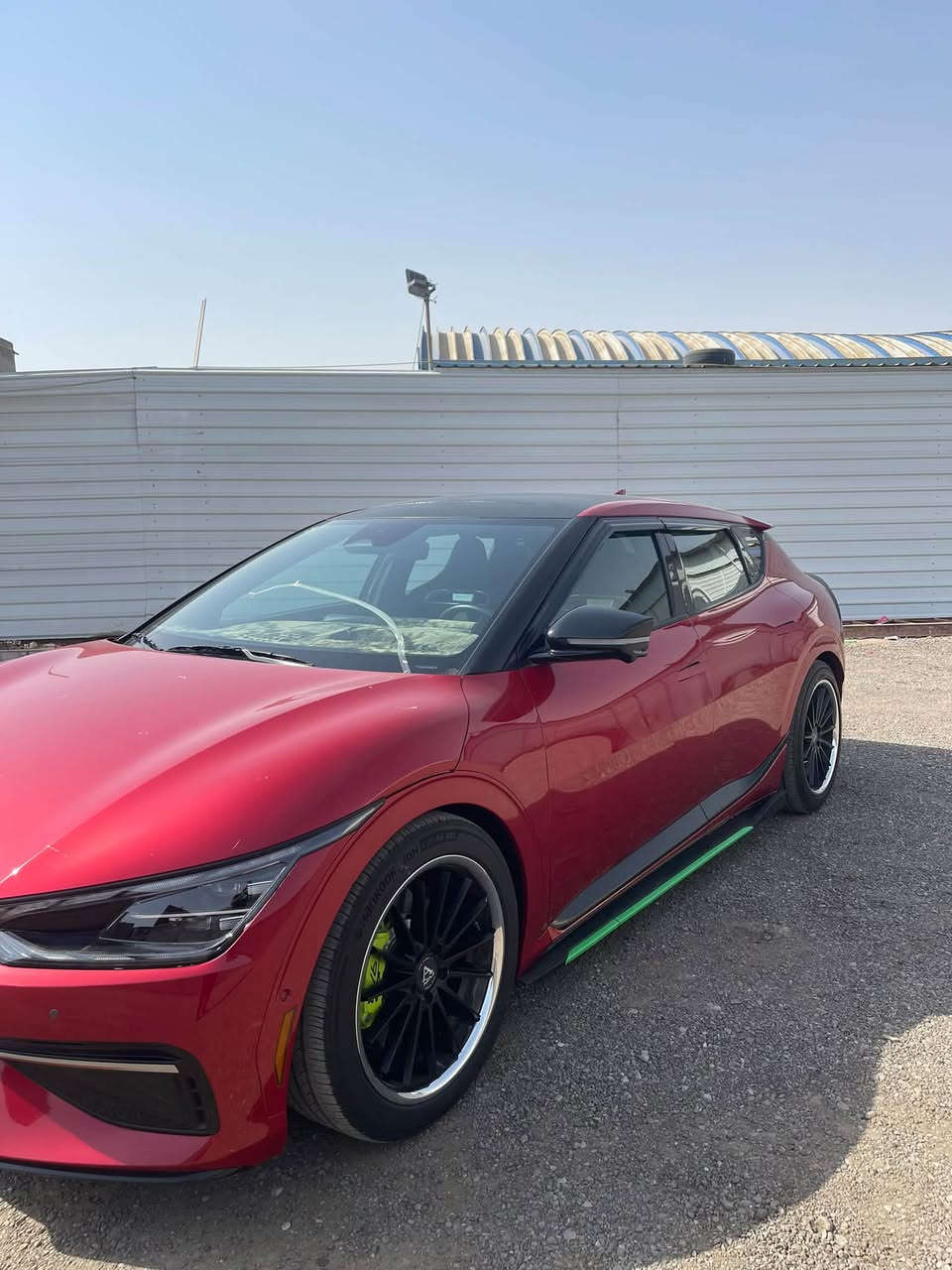 EV6 -GT الفئة الاعلى
💎 ســعــر ✅ ((( 205$ )))
المواصفات:.
بصمة + ترجع وتقدم من خلال البصمه
بانوراما
لايت عدستين 
لد نهاري 
اشارة لكزز من الشركه
تعديل كامل من التايرات+ الوياله من امريكا 🇺🇸
لوي برتقالي من 🇺🇸 وضعيه رياضي
6 حساسات اماميه و6حساسات خلفيه
رادارات امامي عدد 2 يم اللايت
رادارات خلفيه عدد2 
ولانقص بيها 
سرعتها من الصفر الى 100 ب 3 ثواني 
دبل ماطور خلفي +امامي
قوة حصانيه تعادل 580 🐎 🚀
كشنات اماميه +خلفيه تدفئه
وضع الانطلاق او اقصى سرعه الي هي الدكمه الخضراء GT
يدات كهربائية من خلال الفتح والقفل او التقرب من السياره
مري شفط
شحن لاسلكي 
شحن تايبسي
شحنUSB
كشن حضن رياضي مخطط 
بي خط اخضر يرمز للفئة مالتها وفئة السيارة
داتا شو
ماشيه 32 الف مايل فقط
ثلاث انضمة قيادة SPORT وECO وNORMAL
الشحنه الوحده تمشيك 550 كيلو
سماعات MERIDIAN SURROUND
داخل اسود مخطط بأخضر يرمز لفئتها
شاشه كبيره متصله 
صندوق كهرباء 
أشاير بالمري 
تكدر تنطي لبيتك كهرباء من خلال التحويلة مالتها 
السياره جديده بمعنى الكلمه 
هدوه وعزل ممتاز 👌 
ستيرن تدفئه
مثبت سرعه
تنبيه الخروج من المسار
ابل كاربلاي
شحن سريع بوقت قصير
انضمة  مساعده قيادة متقدمه
گير ماوس
اوتو هولد
هاند بريك كهرباء
كاميرات 360 إماميه وخلفيه وجوانب و360 درجه

حادث امامي بدون صبغ ولا شبر تبديل 
بنيد نفس اللون ودعاميه اماميه 
نفس اللون غير هاذا السياره مكفوله 
حته من الشخط 

رقم التواصل :-:-: ***********
