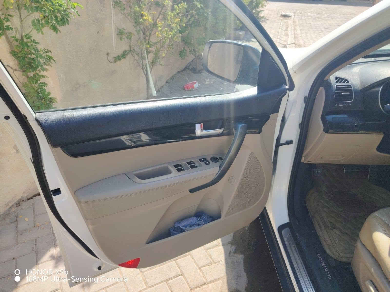 سلام وعليكم كيه سورنتو وارد خليجي
سياره 7راكب 3 قطع تبريد مكينه 4 سلندر  تبريد شغال بس بي ضعف  مكينه كير تايرات  بجيس  رقم بغداد بسمي تحويل مباشر   ماشيه 167 مكينه كير كفاله كشنات كهرباء شايه اندرويد وكامره  السعر 142 وبيه مجال مكان بغداد مدينت الصدر *********** بغداد, العراق
