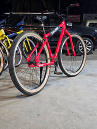بايسكلي ماركه امريكيه BMX  البايسكل حجمه  كل شي شغال بي سعر البايسكل 2...