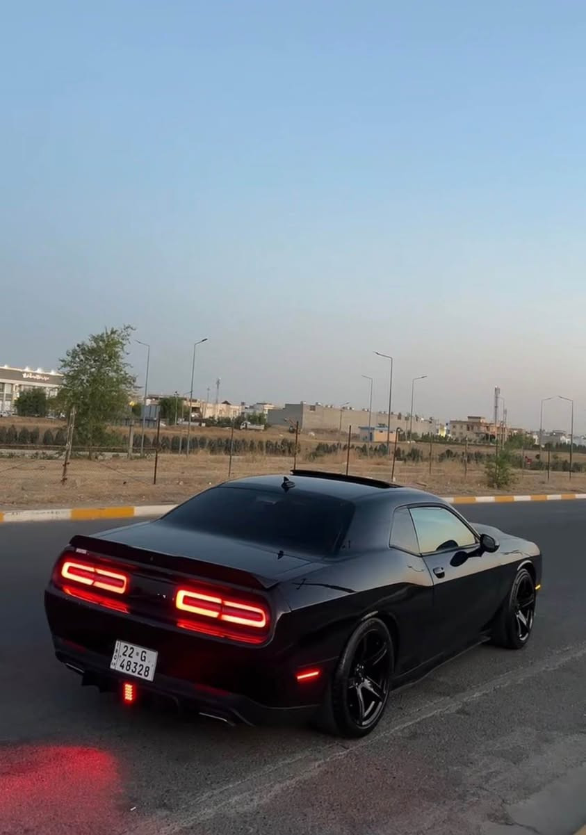 کوردی و عربی:👇🏻
🚘🔥 دۆج چالنجەر 2017 SXT Plus.  ⭐ 
موواصفات:

• سڵایت
• بەمسە و شەغال
• ڕاداری پشتی، پێشی و تەنیشتەکان
• سیستەمی دیاریکردنی خێرایی(تعدید سورعە)
• شەفتی سوکان
• 3 گێر، بە تەواوی چاک و جێگیر
• مۆدەکان: Default / Custom / Sport / Track
• شاشەی Uconnect + Apple CarPlay
• سەماعەکانی Alpine بە کوالێتی بەرز
• ویلی SRT
• تایەکانی شوارب بە تەواوی
• بۆنیتی هارلمـی ئەسڵی

🔧 مەکینە و گێر:

• 6 پستن
• مەکینە، گێر و سیستەمی کارەبا بە شەرت 
• هیچ مەسروفێکی تێدانیە 

🎨 پارچەکانی:

• لای سەکن 3 پارچەی بۆیاغ بەس لیخشانە 
• لەگەڵ چاملغەی پێشەوە
• بێ ناو گرتن بێ شانسی بەبێ بەدەنە گرتن
• تەنها ناوەوەی دەرگای قۆپەکە بەبێ بۆیاغ

✨ سەیارەکە پاک و خاوێنە و تازە بە تەواوی پۆلیش و خاوێنکراوەتەوە؛ ئامادەیە بۆ سواربوون 
📑 تحویل و بەناوکردن بە بەشەرتە

💰 نرخ: 135$
⏳ مەجالێکی زۆر کەم هەیە!
📞 بۆ زانیاری زیاتر پەیوەندیم پێوە بکەن، لە خزمەتتانم:
0️⃣7️⃣5️⃣0️⃣4️⃣9️⃣6️⃣0️⃣0️⃣
🚘 دوج تشالنجر 2017 SXT Plus

🔹 مواصفات كاملة، بشرط أن يكون كل شيء يعمل بشكل ممتاز:
* سلايت
* بصمة وشغّال
* رادار خلفي وأمامي وجانبي
* تحديد السرعة
* شفتات ستيرن
* 3 گير كامل ومضبوط
* المودات: Default / Custom / Sport / Track
* شاشة Uconnect تدعم Apple CarPlay
* سماعات Alpine فول كوالتي
* ويل SRT
* تايرز جديدة وكاملة
* بونيت هارلم أصلي 

🔧 المحرك والجير والكهرباء: 6 سلندر، گير ومكينة وكهرباء بشرط الفحص والتأكد من سلامتها وعملها بشكل ممتاز.

🎨 البودي:
* صبغ 3 قطع بالجهة اليسرى مع جامليغة أمامية، بدون سحب شاصي.
* الهيكل غير ممسوك.
* فقط داخل باب القوپة بدون سبغ

✨ السيارة نظيفة جداً، وما عليها مصروف، وتم تلميعها وتنظيفها بالكامل مؤخراً.
📑 التحويل والتسجيل على المشتري.

💰 السعر: 135$
⏳ مجال بسيط جداً.
📞 لمزيد من المعلومات، أنا بخدمتكم:
*********** أربيل, العراق
