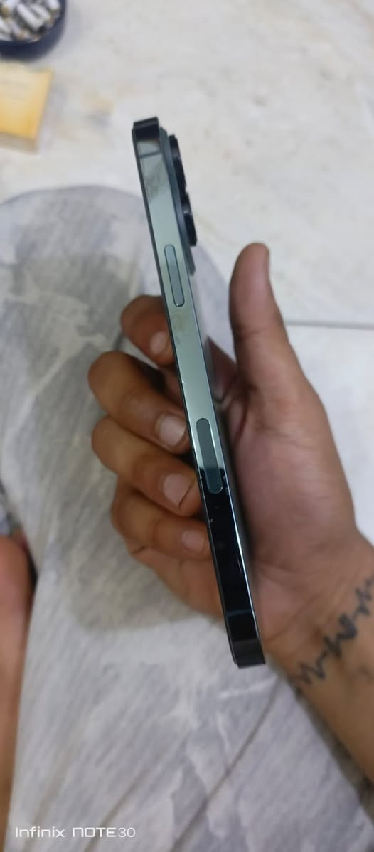 السلام عليكم
ايفون 13 برو ماكس للبيع فقط
ذاكره 256 بطاريه 88 بلاد 
جهاز لامفتوح ولا ملعوب بي شركه
نموذجM امريكي
السعر 725 وبي مجال
ناصريه مركز
رقمي *********** واتس
