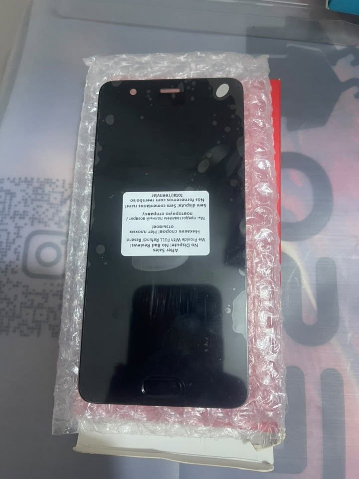 السلام عليكم / شاشة هاتف جديدة نوع Huawei P10 قيم واخذ بما يرضى به الله لا اعرف سعرها مكاني بغداد الشراي يراسلني واتساب ***********
