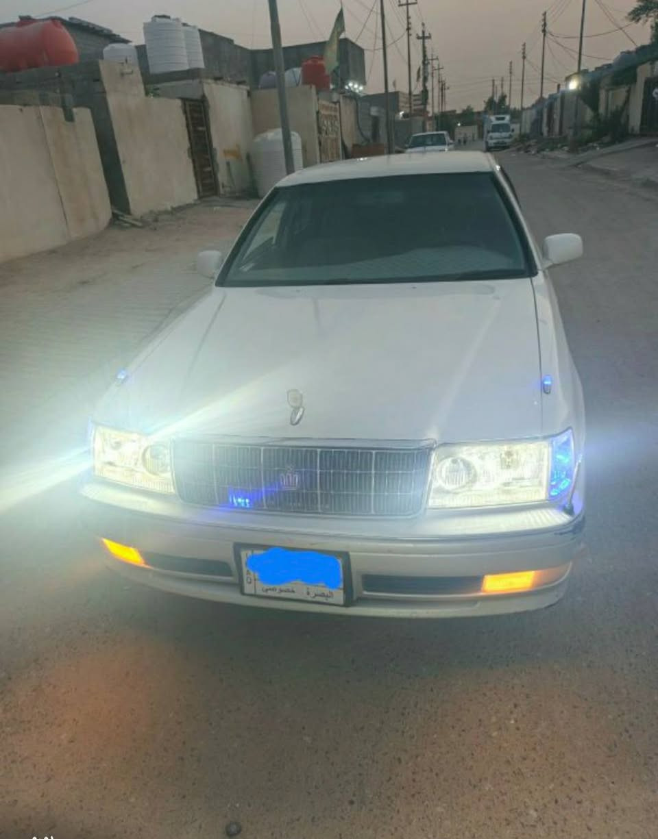راس الثور فلات موديل 1998 رفم بصره تحويل وين مايعجبك
محرك 2500فيشتين ام الكلاص الاسود جديد
كير اكسل كفاله
مكفول من النقل والكص وتجيه والحادث  والأصوليات كفاله
لايت زنون 
لوحه عدادات ليزريه
كشنات كهربائيه
حداديه100/100
كهربائيات كلها شغاله 
تحويل ثاني يوم 
السعر88وبيها مجال حك الجيه
العنوان بصره سفوان***********

نص مكتوب في الصور:
- ٥:٠١ م