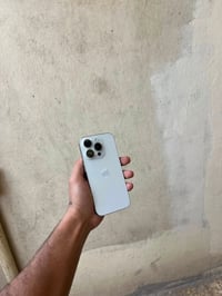 ايفون ١٥ برو • ١٢٨ • بطارية ٨٨