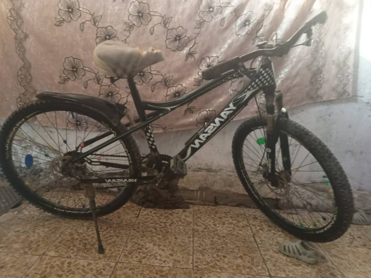 بايسكل جبلي للبيع نضيف كلش ما بيه بسعر75وبي مجال للشراي بايسكل نضيف دامك مثل ما جاي تشوف رقم الهاتف *********** العنوان بغداد مدينة الصدر قطاع 50
