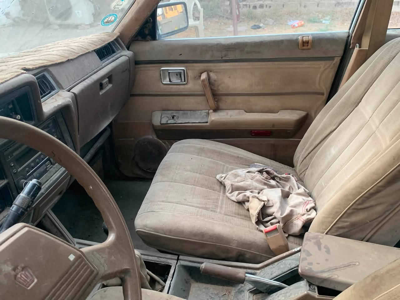 سياره سوبر موديل ٨٢بلاديه  مكفوله من ضربه من صبغ مكينه بيها بخار وكير يفلت بدون راعي السعر ٢٢ الاتصال علي الرقم ***********
