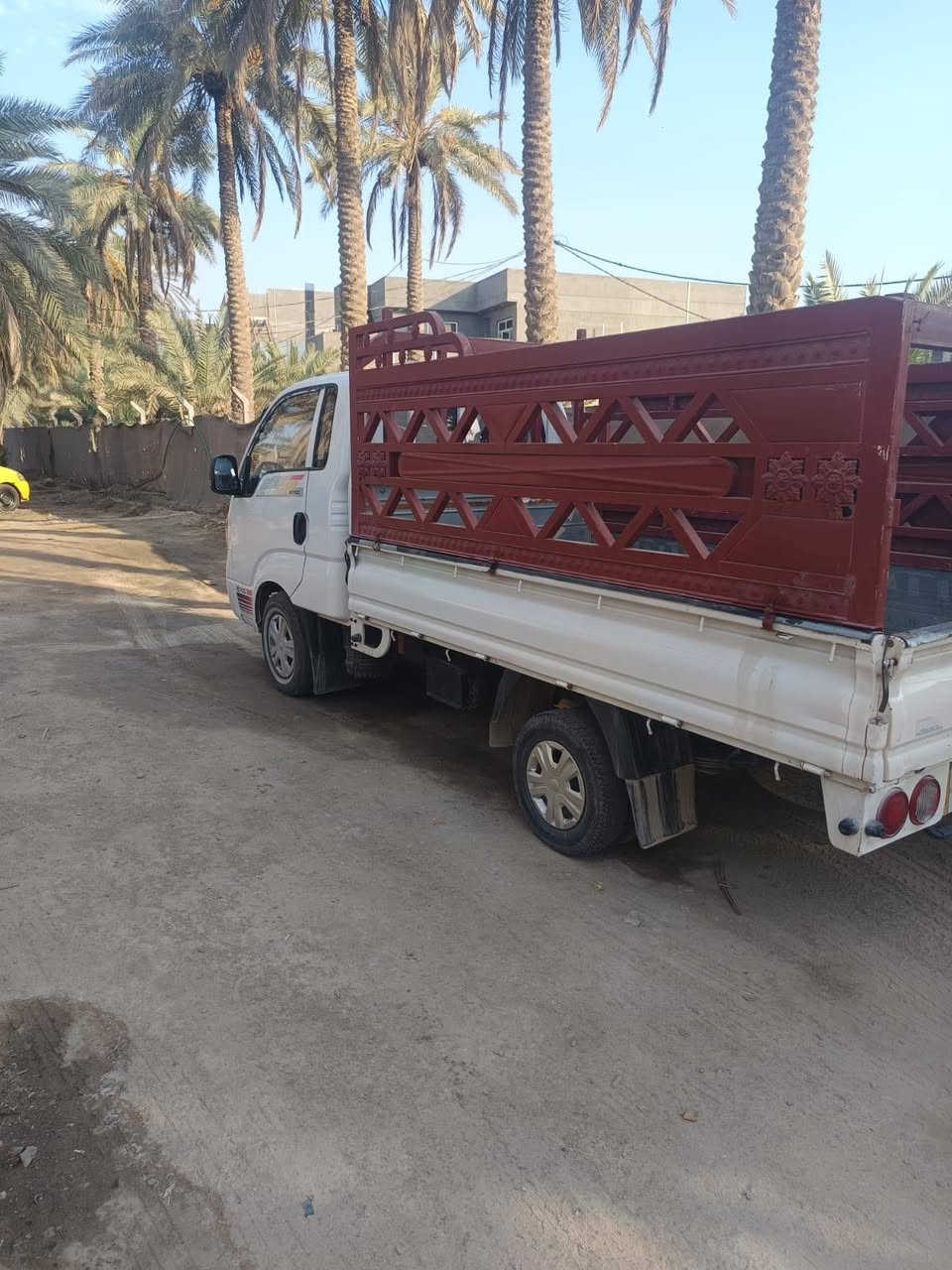 كيا حمل للبيع موديل 2018 سياره جاهزه من كلشي مكان السياره ديوانيه السعر 125$ بيه مجال رقم صاحب السياره ***********
