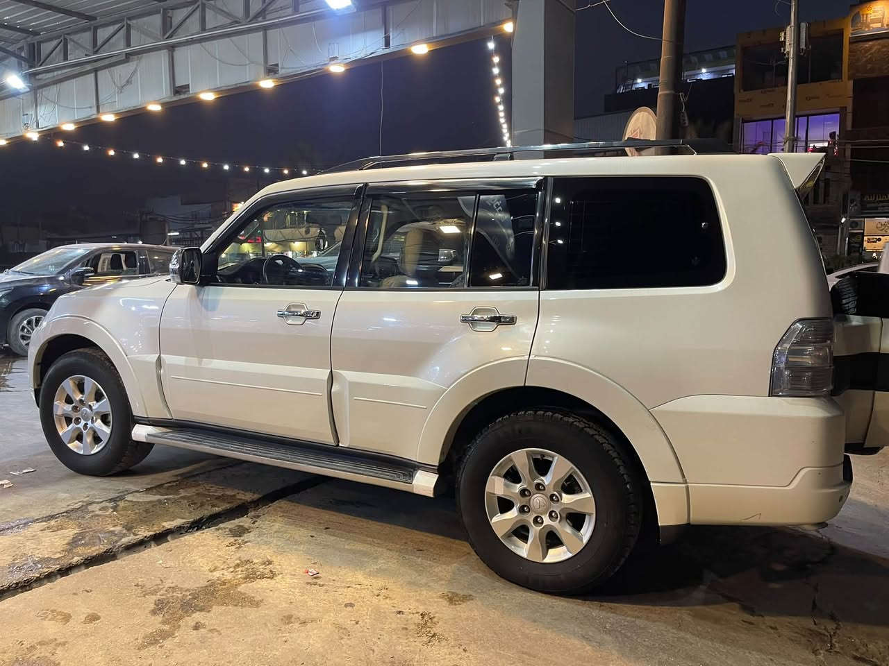 السلام عليكم ورحمة الله 

🚙 باجيرو حبتور 2014 خليجي – فول مواصفات

🔹 فتحة سقف
🔹 6 سلندر
4X4🔹
🔹 داخلية جلد
🔹 كراسي كهربائية
🔹 7 راكب
🔹 إشارة بلمري
🔹 مرايات شفط
🔹دمام 
🔹منضومه زنون 
🔹كشافات ضباب 
🔹 جاهزة للأخير
🔹 كير ومحرك وتبريد حدادة
ما ناقصها شي، والسيارة جاهزة للاستخدام

📍 مكان السيارة: بغداد تحويل مباشر 
📞 للاستفسار: ***********
