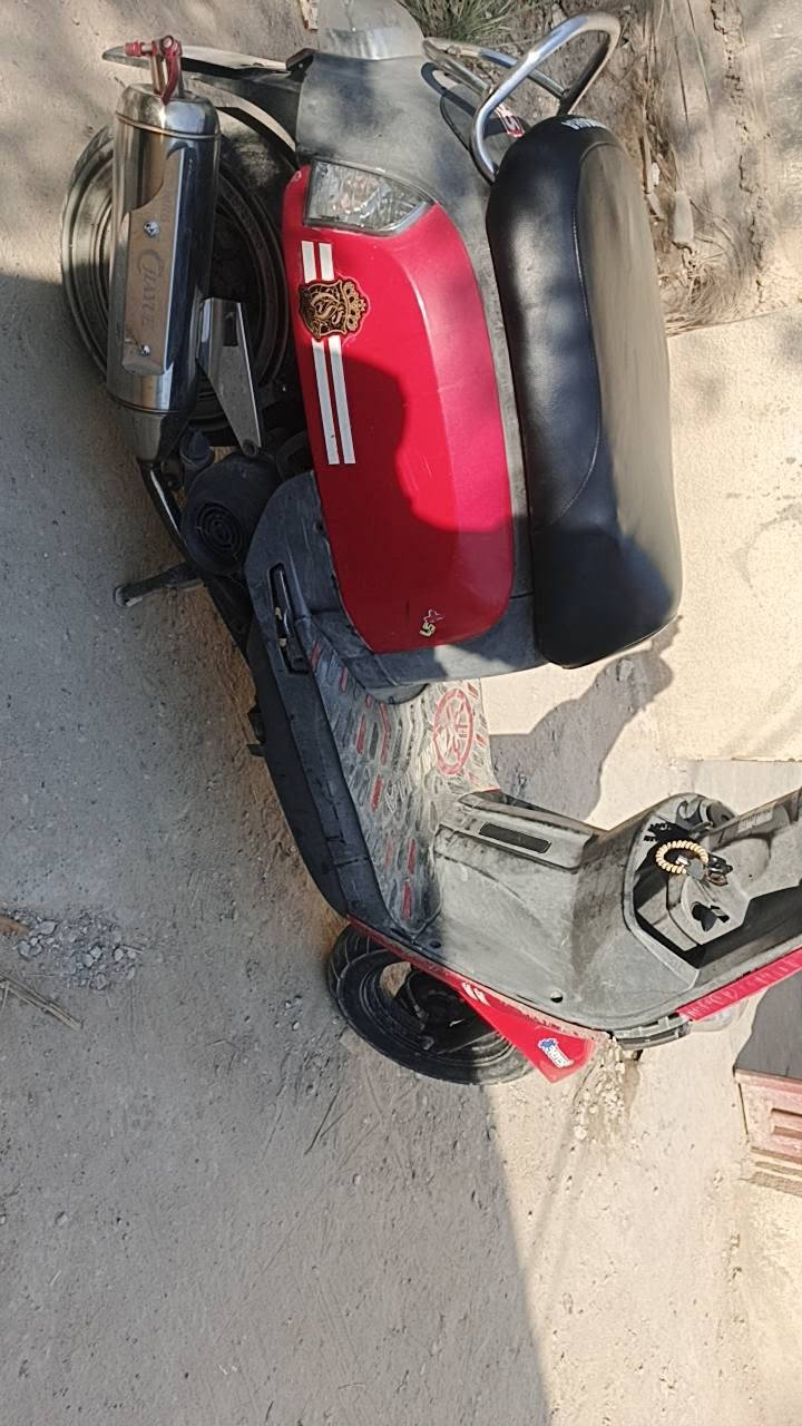دراجه ماكس بوليس للبيع او مراوس اب نامه امتياز
دراجه نضيفه مكينتها ناعمه 
امزوده غراض ncu
بيها كلجات رياضي اصلي وليس تجاري
دراجه شلعه او معدل 
السعر(775) اوبيها مجال
***********
