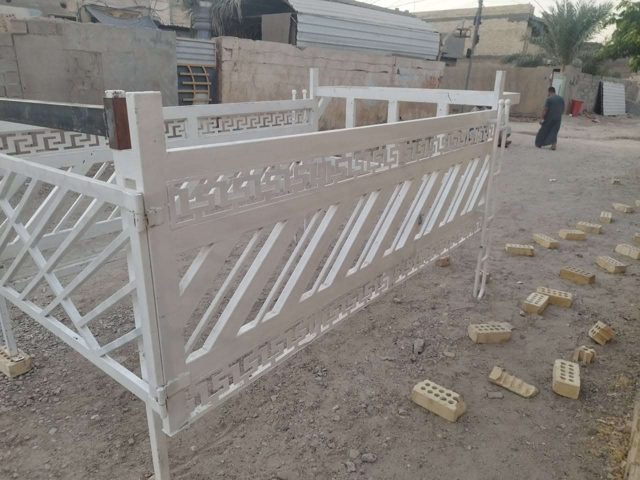 السلام عليكم محجر مال كيا دمعه المحجر تفصال الحديد مالته 3 ملين بوكاني بغداد حي البتول رقم الهاتف ***********
