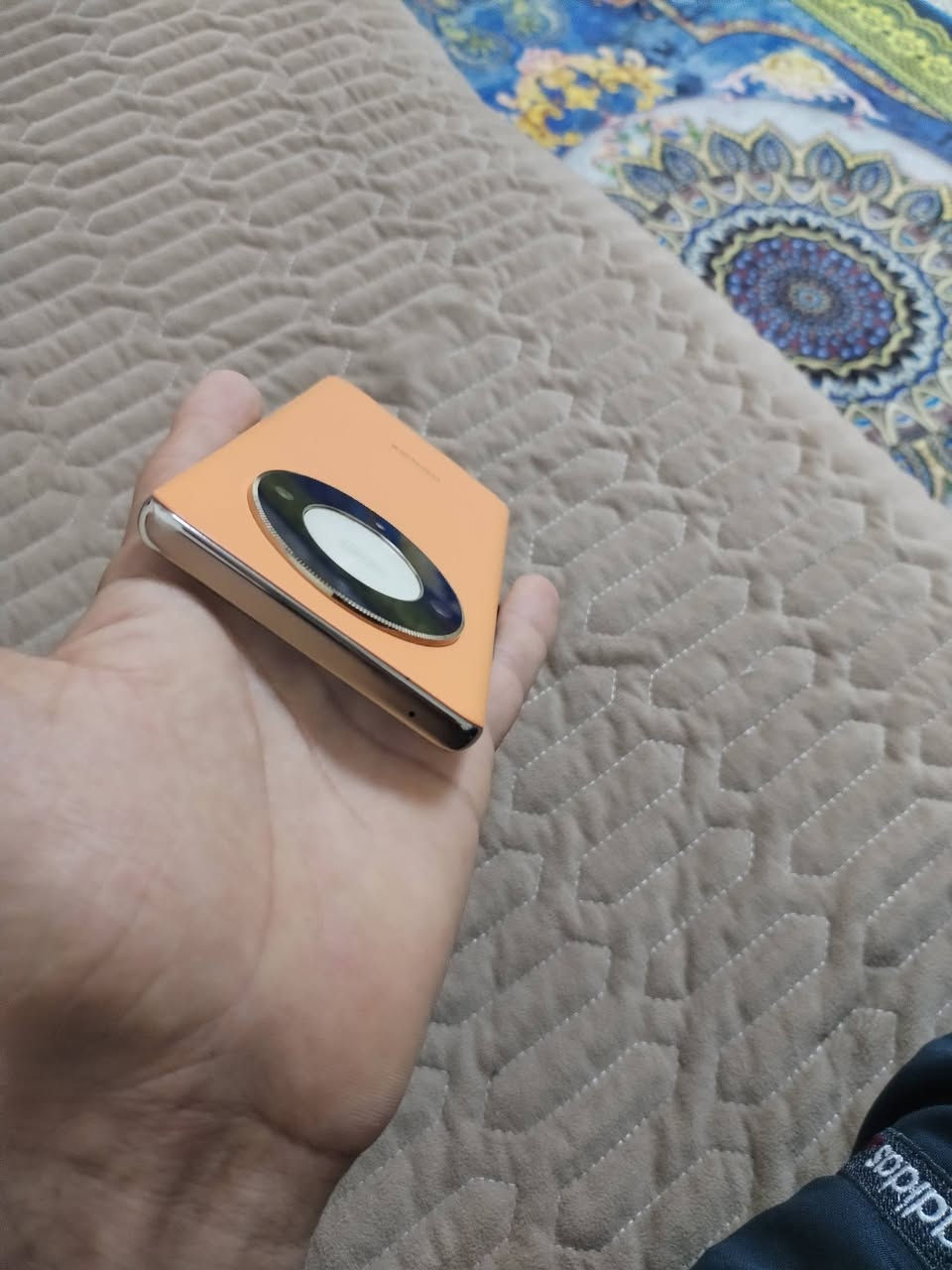 سلام عليكم هونراكس 9b فايف جي ذاكره 256 لجهاز كلش نضيف ممبدل بي شي مكاني بغداد حي اور متواجد خاص او واتساب *********** لسعر 260
