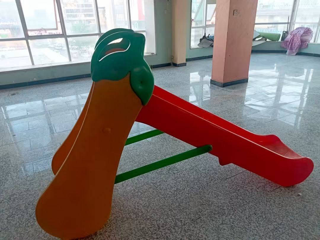 للبيع
مفرغة غير مستخدمه cm30\30 قياسها 30 الف 

باب قياس مترين والعرض 80cm بي جام هوه والقاعده 30 وبي مجال

مزليكه ثخينه تتحمل أوزان عاليه حجم كبير  50 الف 

مكاني بغداد كرادة داخل ***********
