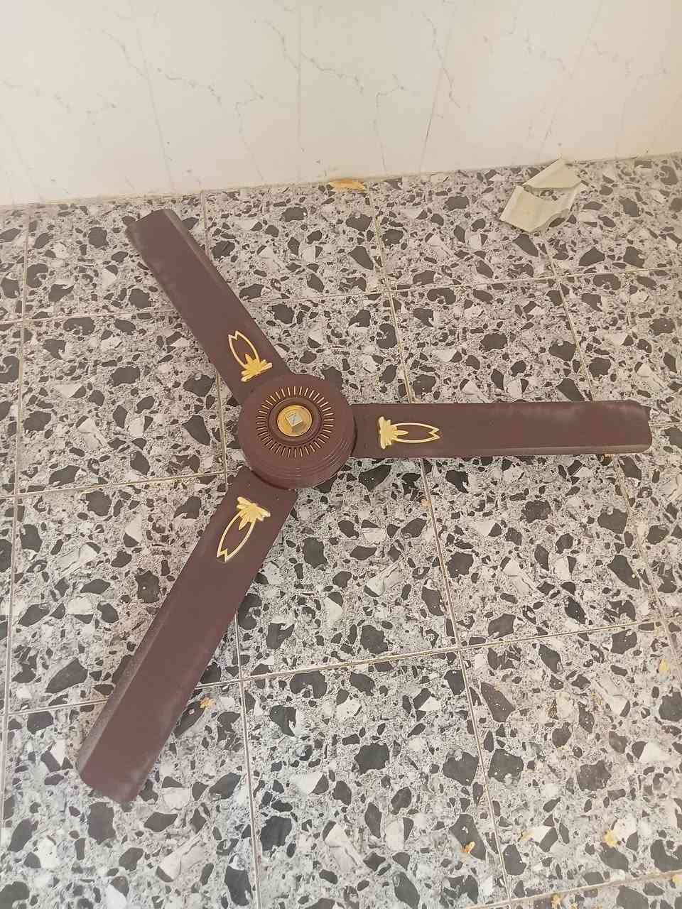 للبيع 

***********
