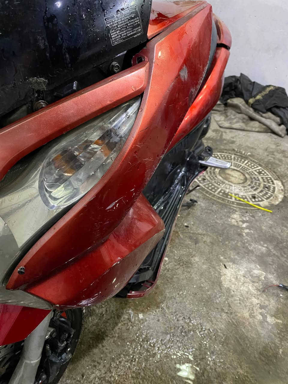 سلام عليكم  دراجه pcx جيل الأول لبيع دراجه صافيه بيع كوم حديد مكان بغداد مدينة صدر رقم***********
