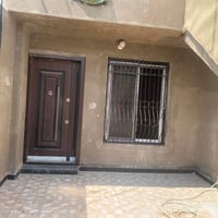 ١٠٠م • طابق ثاني مأجر • بناء ٢٠٢٥