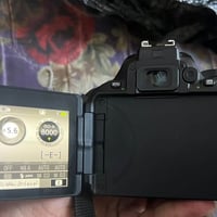كاميرا Nikon D5600 • واي فاي بلوتوث • شاشة لمسية متحركة
