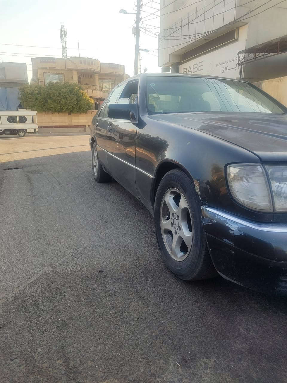 مارسدس شبح موديل 91 بشرط حاسبه سياره جاهز تبريد ثلج اي نقص مابي فول مو صفات واحد على واحد 
سياره جديد 
رقم ***********
