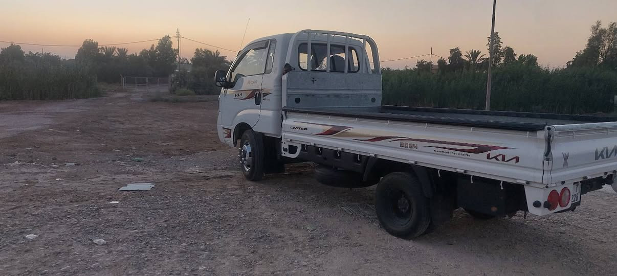 فحل ٢٤ مكفول على وضع الشركه رقم بغداد انكليزي مكانه واسط الصويره  
***********
