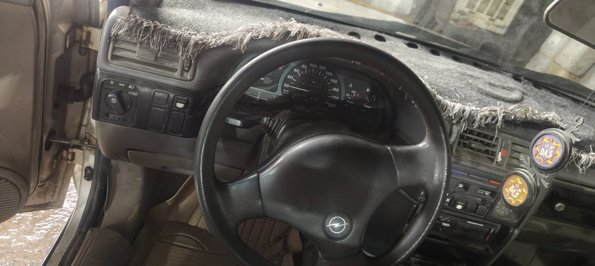 فكترا حجم ١٨
كير محرك شرط بدون صبغ بدون ضرر 
رقم انگليزي كابون اكتروني 
السعر 40$
مكان السيارة الموصل الجانب الأيسر 
***********
