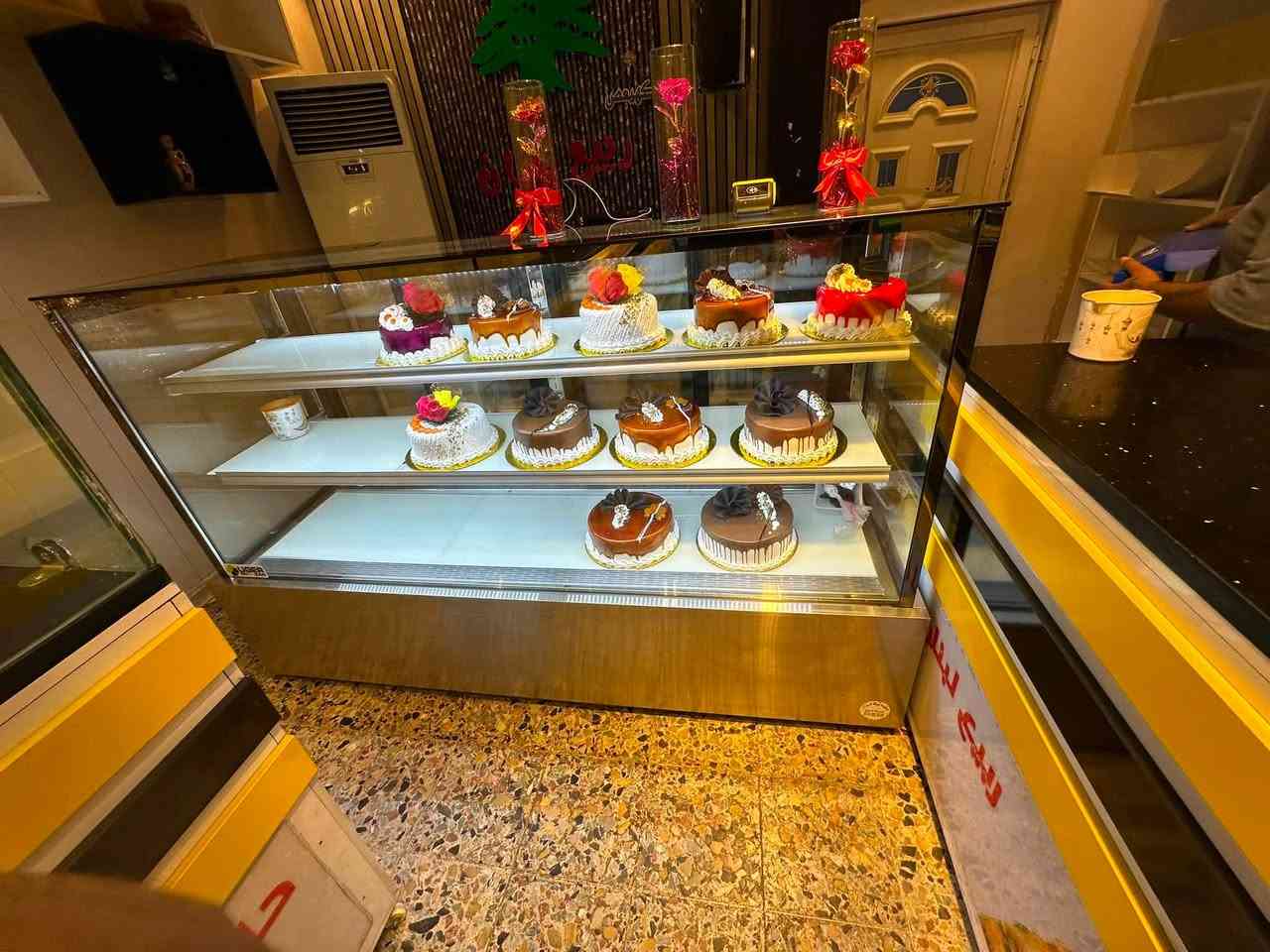 عارضات برادات للبيع
العدد 4 
الاتصال على ***********
