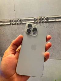 آيفون ١٥ برو ماكس • ٢٥٦ • بطارية ٨٦%