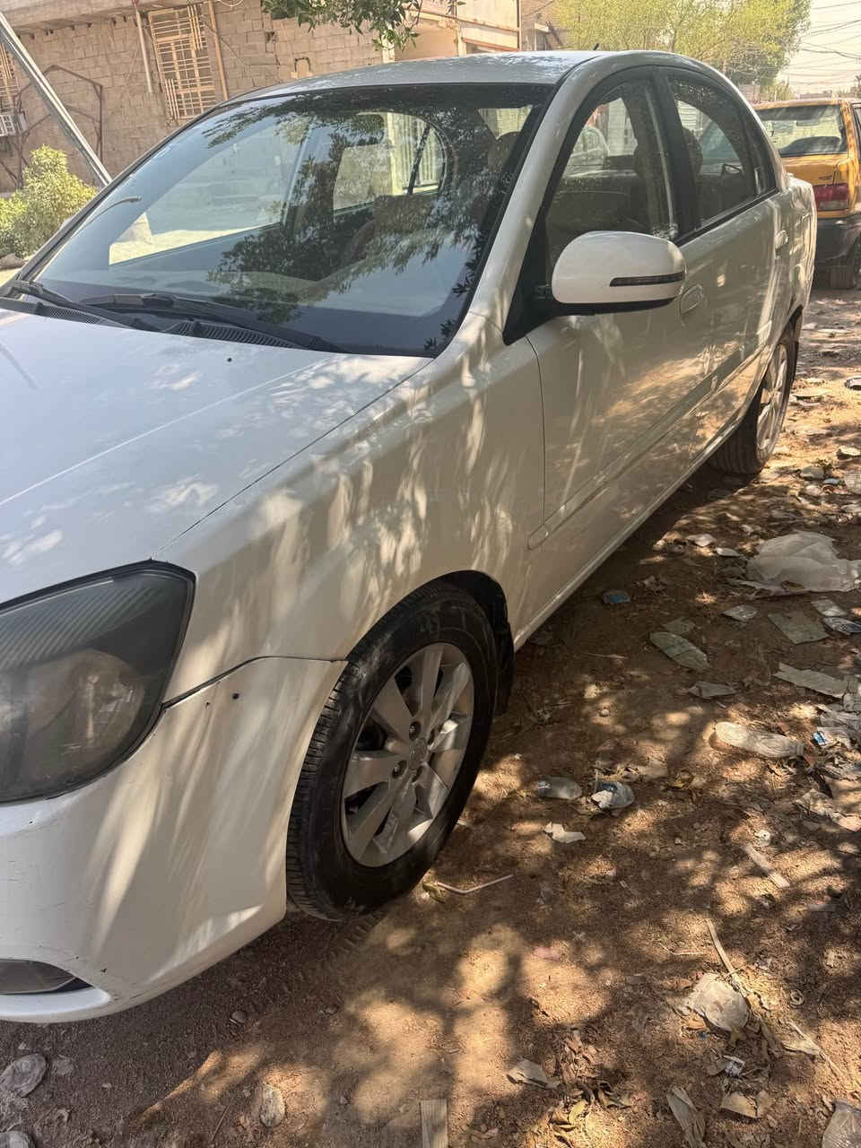 كيا ريو خليجي موديل ٢٠١٢ مكينه وكير وتبريد شرط 
شواصي لغود شرط بدون ضربه بيها مكانات صبغ 
السعر ٨٠ بيها مجال بسيط الشراي يتصل ***********
مكاني بغداد بغداد, العراق
