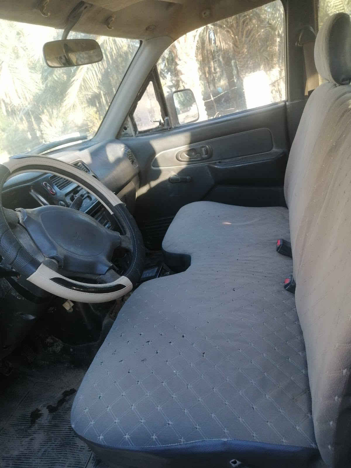 سياره مستبوشي موديل 2004سياره اوتماتيك مكينه ونجي خير من الله سياره حلوه سياره شغاله رايدهه 40ورقه مكان السياره ناصريه سوق الشيوخ 
رقم الهاتف ***********
