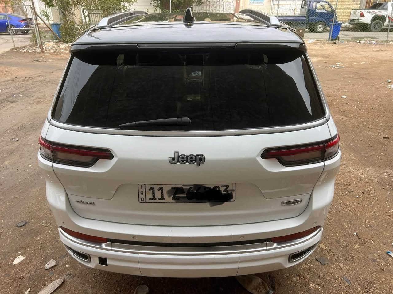 جيب سومت رزيرف للبيع 
موديل 24
بدون حادث بدون ايرباك بدون معجون فقط كلير من امريكا 

ماشيه ٨٠ الف كيلو 
٦ سلندر 

جكات 
ويل 22 انج
سستم ماكنتوش 
داخل مشمش 
مساج 
تدفئه تبريد كشن 
5 شاشات 

فووووول 
سعر 320 
***********
واتس اب
