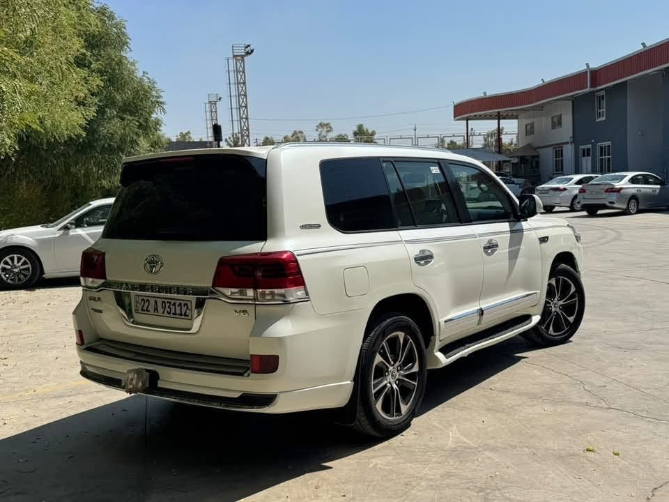 لاندكروز GXR • بدون حادث • 6 سلندر