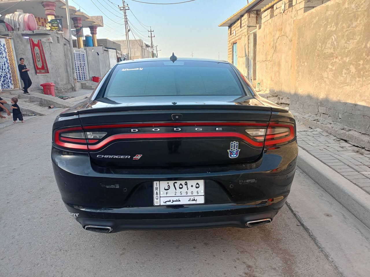 سلام عليكم.جارجر 18 أصل رقم بغداد تحويل محرك كير جدد سيارة جاهزه من كلشي فول مواصفات عدا لفتحه فور ويل محرك 6V 3600 سعر 140 أو مراوس RT بيها فقط صبغ بدون معجون بس رش فقط بدون تبديل للتصال *********** مكاني بصره قرنه
