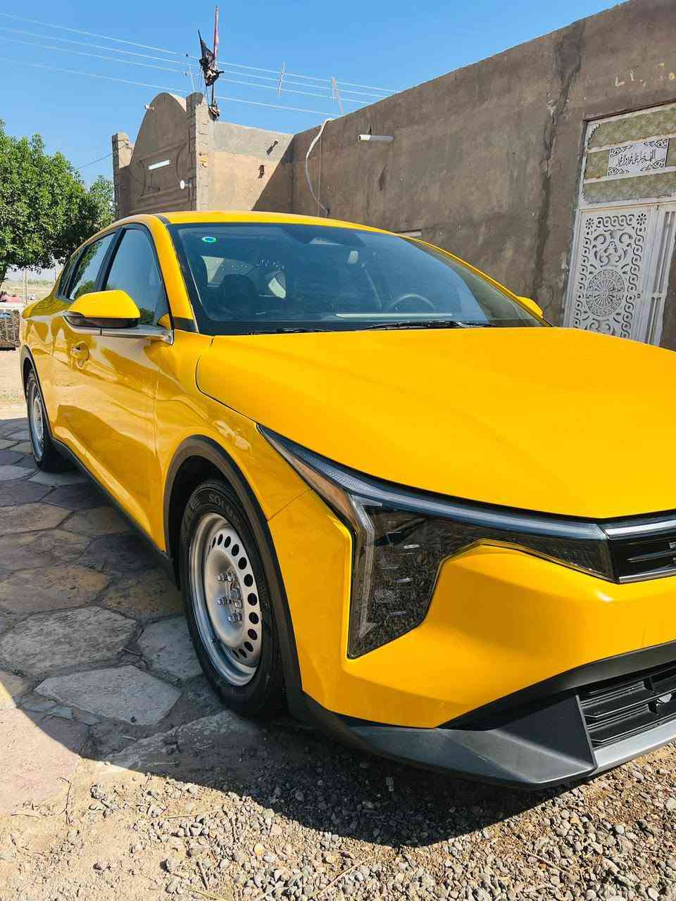 كي فور 2025 تكسي مرقم ذي قار بسمي
وبدون ايرباك 
محرك :2000 دوش 
ماشيه 12 الف 
منظومه غاز كامله 
مواصفات

بصمة 
بصمة ابواب 
بصمة جنطه 
تشغيل عن بعد 
لد امامي نهاري 
لد خلفي متصل 
نقاط عمياء 
شاشه ديجتل متصل 
مود درايف متعدد
كامره 
رادارات امامي خلفي وجانبي 
تحكم مودات قياده 
اوتو هولد 
فول تحكم ستيرن 
فول قياده ذاتيه 
كروس سرعه مع تحديد مسافه امان 
منافذ شحن خلفية 

حادث السياره بنيد تبدل فقط 
بدون دواخل وبدون ايرباك
مكان السياره بالناصريه 
السعر ١٦٧ وبيه مجال 

***********
