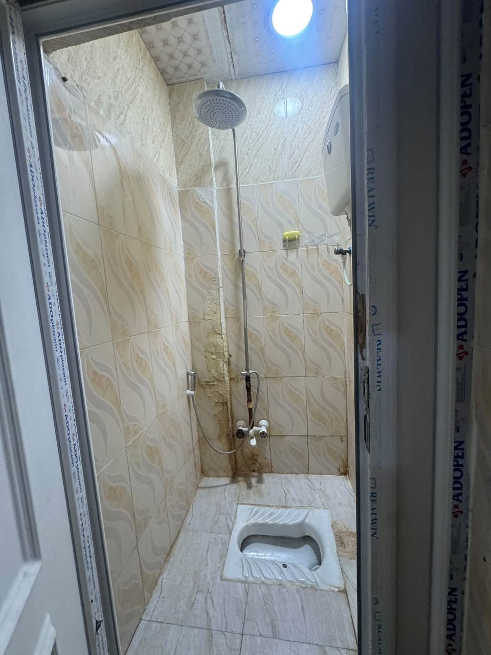 القبله حي المهندسين • طابق أرضي • غرفة وصالة