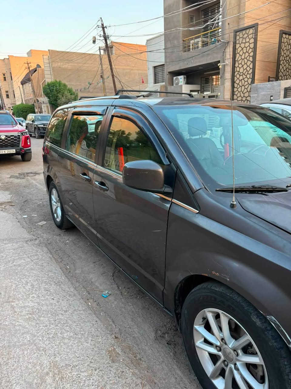 السلام عليكم
دوج كرفان مديل 2019 sxt للبيع مستعجل
ماشيه 102 الف ميل
بيبان كهرباء 
كشن السايق كهرباء 
جنطة كهرباء
تشغيل عن بعد
السونار مالتها موجود بلمنشور
السياره بأسمي مكاني بغداد 
السعر 147
رقمي ***********
