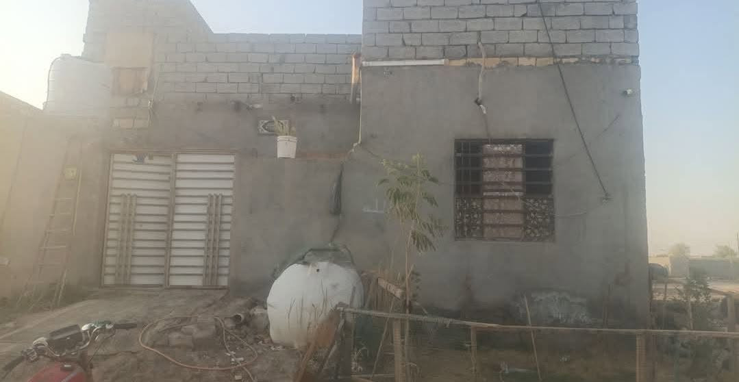 السلام عليكم بيت بحاوي عباس بل اخير كاع عبود مساحه 100 مربع بنيان جديد سعر 20 بس مجال قليل ***********
