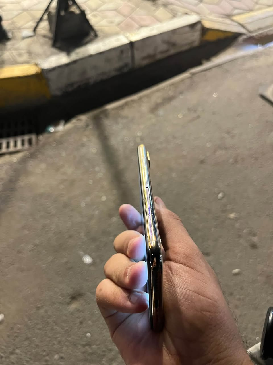 آيفون اكس إس
ذاكره 256 الجهاز مبدل بطاريه وشاشه اصليه بس خيارين الجهاز شرط كلشي شغال كامرات سيم كارت 
شاصيه كلش نظيف شوفه عينك بس السماعات الجوه عطلانه تبدليها ميكلف 10 لو 15 السعر 
100 وبي مجال التواصل خاص أو عل رقم
***********
