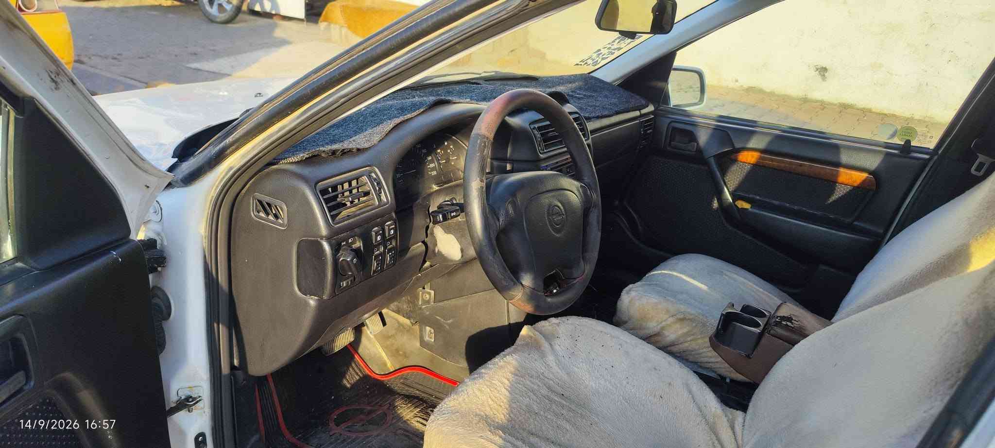 اوبل فكترا موديل 1995  دفتر بانزين بي سنويه مشروع وطني لحد 2025 سنويه خلصنه صار 10 اشهر سنويه خلصنه كير ومحرك جديد سياره تبريد ثلج هلالات مامعمر شرط التحويل والغرامه السعر 50وبي مجال شراي اتصال***********

نص مكتوب في الصور:
- 14/9/2026 17:07
- 14/9/2026 17:06
- 14/9/2026 16:38
- 14/9/2026 15:57
- 14/9/2026 16:57
- 14/9/2026 16:55