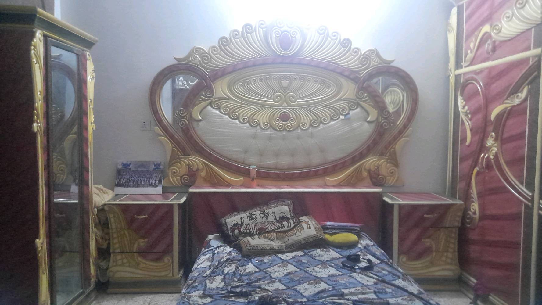 غرفة نفرين • خشب عراقي • بيج وردي