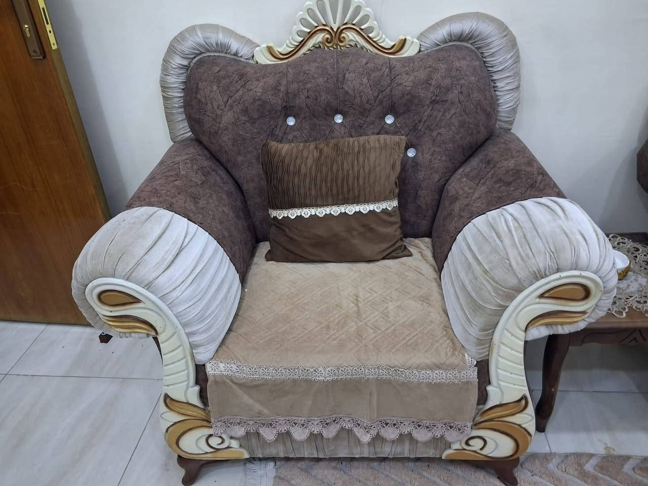 طخم قنفات للليع سعره ٤٥٠ وبي مجال
اللاستفسار  ***********
