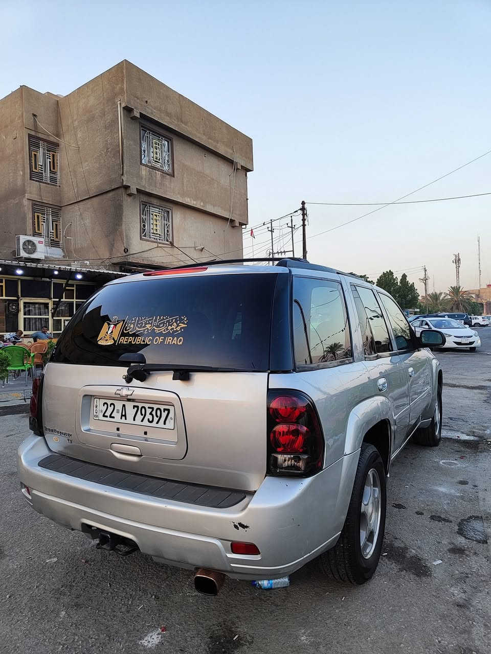 بلايزر مواصفات LT رقم اربيل تريد وكالة تريد تحويل 
جاهزه السياره من كلشي كير مكينه تبريد كهربائيات شغاله كلها 
السياره مابيها صبغ بيها بارد اماكن بسيطة تو ويل بلادي 
السعر 88 وبيها مجال 
***********
