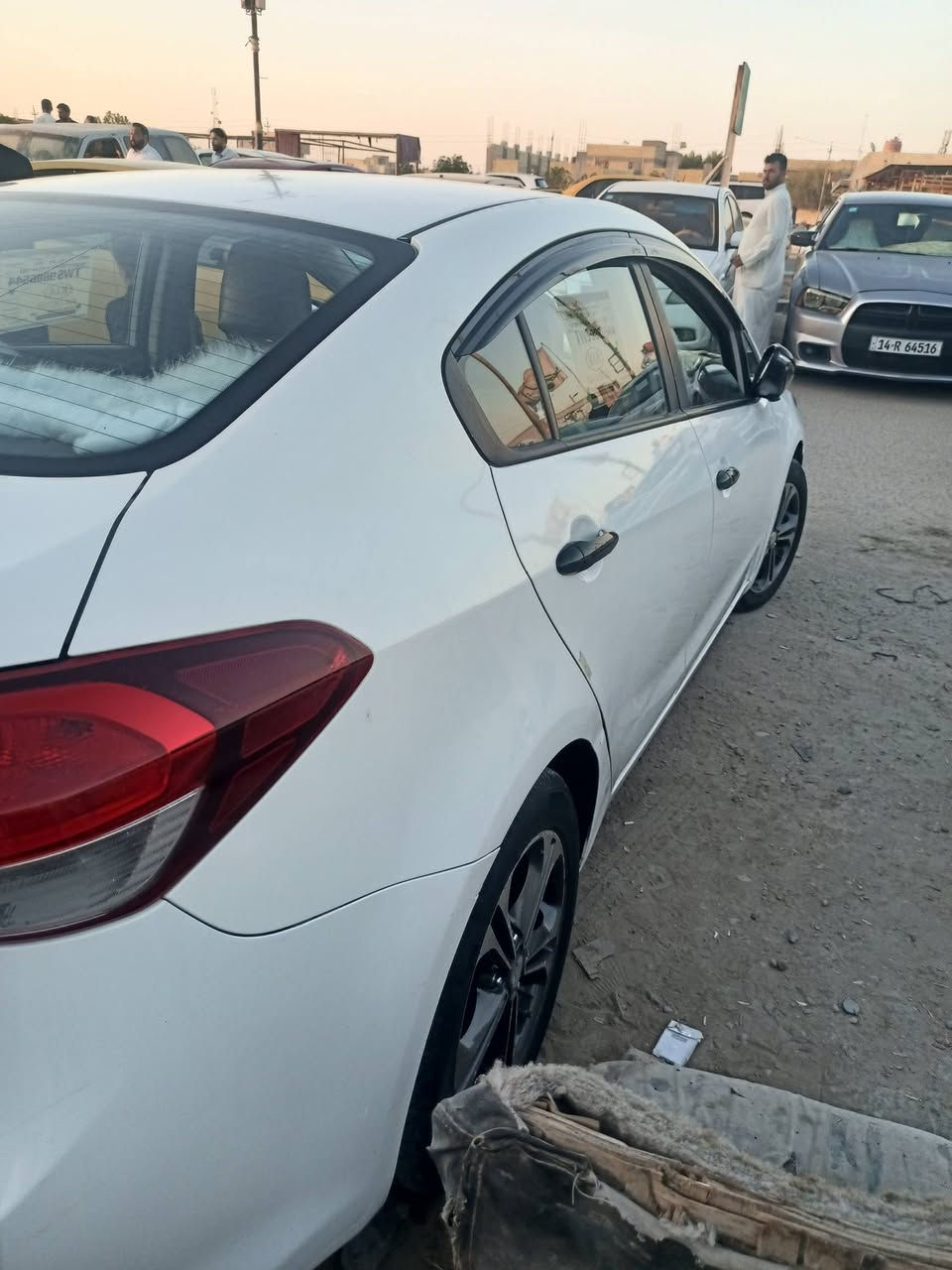 ‏سيراتو 2018 مكينه 2000
‏مكينه وكير كفاله شرط
‏رقم انكليزي مداور ثاني يوم
‏فول عدا البصمه دواخل صاج
‏مكاني السماوه الرميثه 
‏بيه تبديل جاملغ امامي جهه السايق فقط 
‏الباقي كفاله تبريد قطعتين
‏السياره ناعمه كلش وحلوه 
‏ترايك وين مايعجبك تحويل ثاني يوم
‏
‏السعر 137$ وبيه مجال 
‏***********
‏***********
‏
