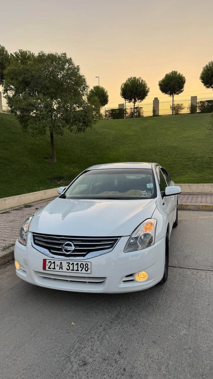 نیسان ئاڵتیما ٢٠١٢ 
بیلاد تەکسیبوە کراوە بە قسوسی🚖
گێڕ عادی🔥
بەسمە 
 شاشە ئایپاد 
تەحدید سورعە 
چوارجام کارەبای
ئاوێنەی کارەبای و هیتەر
تەبرید مەرکەزی
چوار تایەی و ویلی لۆک
پێشودوای تازە داگیراوەتەقەو ڕەقەی نیە
گێڕ و مەکینەی بەشەرتی سەد فیتەر
پشت و پێشی کەپسە دەعم و لێدراوی نیەنوکە دەرزی
سەنەوی تا ٢٠٣٠ تازەیە و بەس ڕەقەمی ماوە وەرگیرێتەوە
سعری ٦٨ گەڵا و مەجالێکی برایانە *********** السليمانية, العراق
