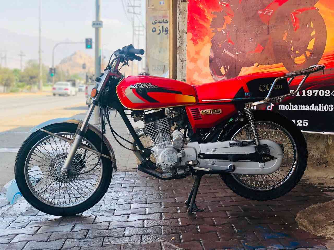 سلاو له‌ هاوڕێیان
ئه‌م ماتۆڕه‌ بۆفرۆشتن 
نامیبرۆ 
مۆدێل .٢.٢
ماتۆڕه‌كه‌ بێ عه‌یبه‌ و زۆر تنوتۆڵه‌ 
كاره‌بای مه‌زبوته‌
هه‌موگیانی به‌شه‌رت 
سیعری .٣٥معامه‌له‌
شوێن:سه‌یدسادق 

***********
ئه‌دمین❤️

نص مكتوب في الصور:
- 0751197024 mohamadali03